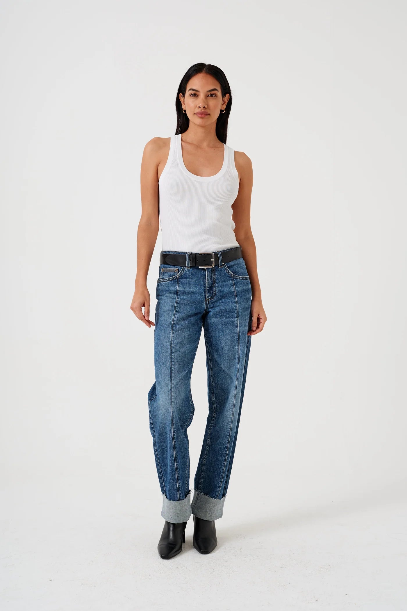 women's denim jeans with button-fly closureS&M Stevie Deep Turned Up Jean in Arizona Vintage