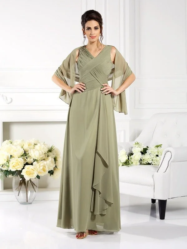 petite wedding dressesA-Line/Princess V-neck Pleats Sleeveless Long Chiffon Mother of the Bride Dresses